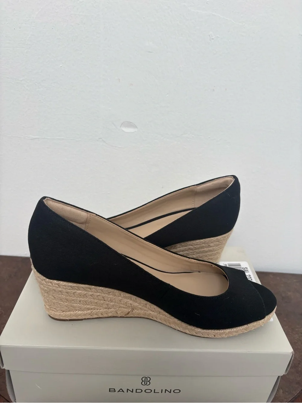 NEW Bandolino Nuri 7 Black Fabric Peep Toe Espadrille Wedge Pumps Women 8M